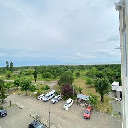 Апарт Отель Pʼotʼi Buitenkant foto